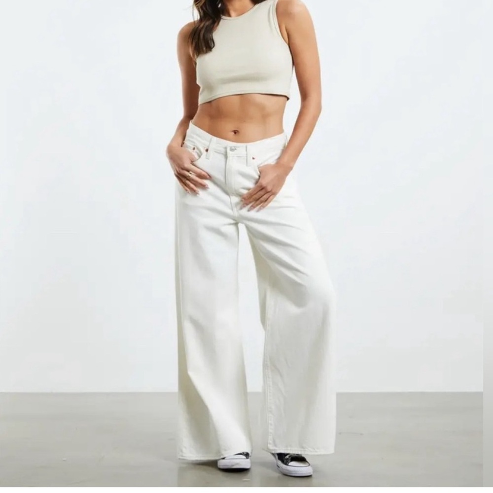 Levi’s XL Flood Ivory